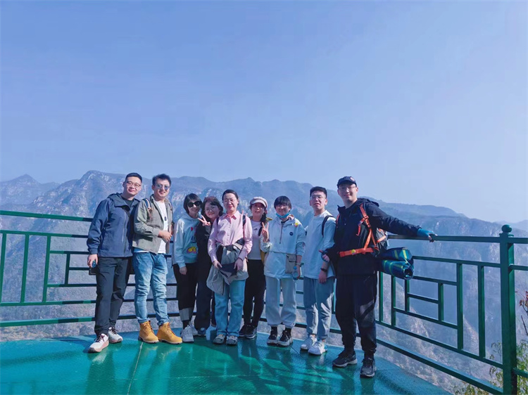 6548997e5d042.jpg 6548997e5d042.jpg